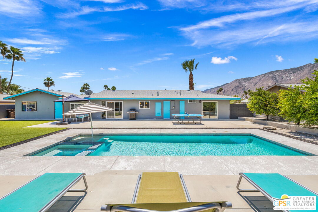 490 E Molino Rd