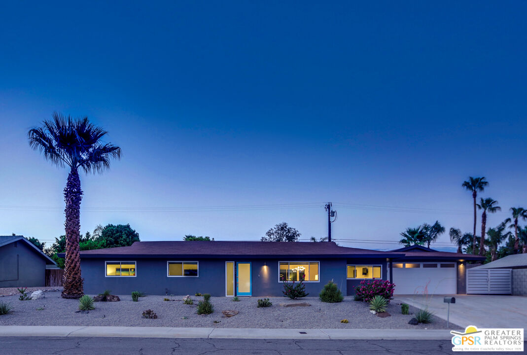 490 E Molino Rd