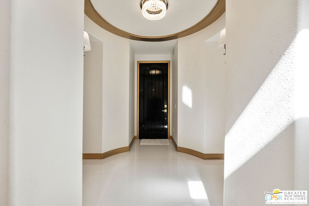 3246 Via Giorna
