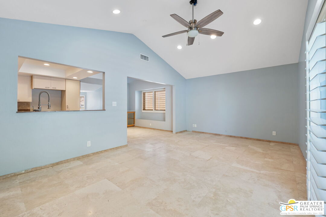 28465 Avenida Condesa