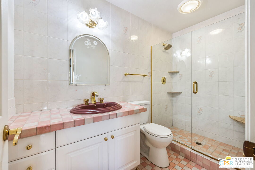 28465 Avenida Condesa