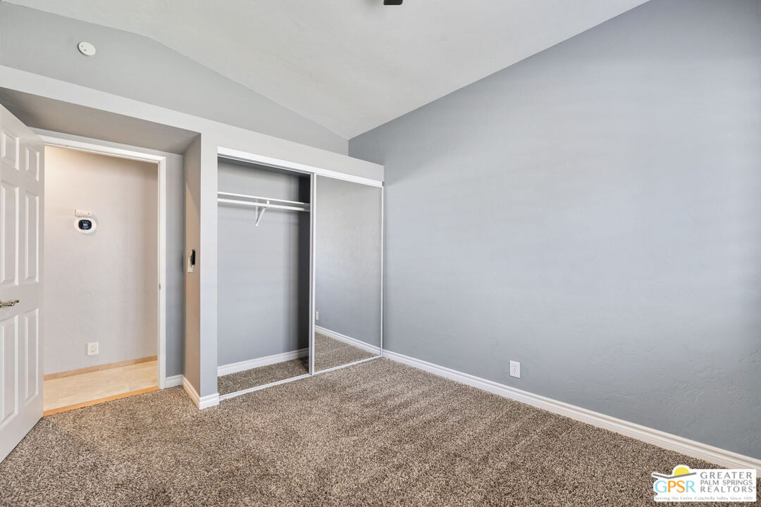 28465 Avenida Condesa