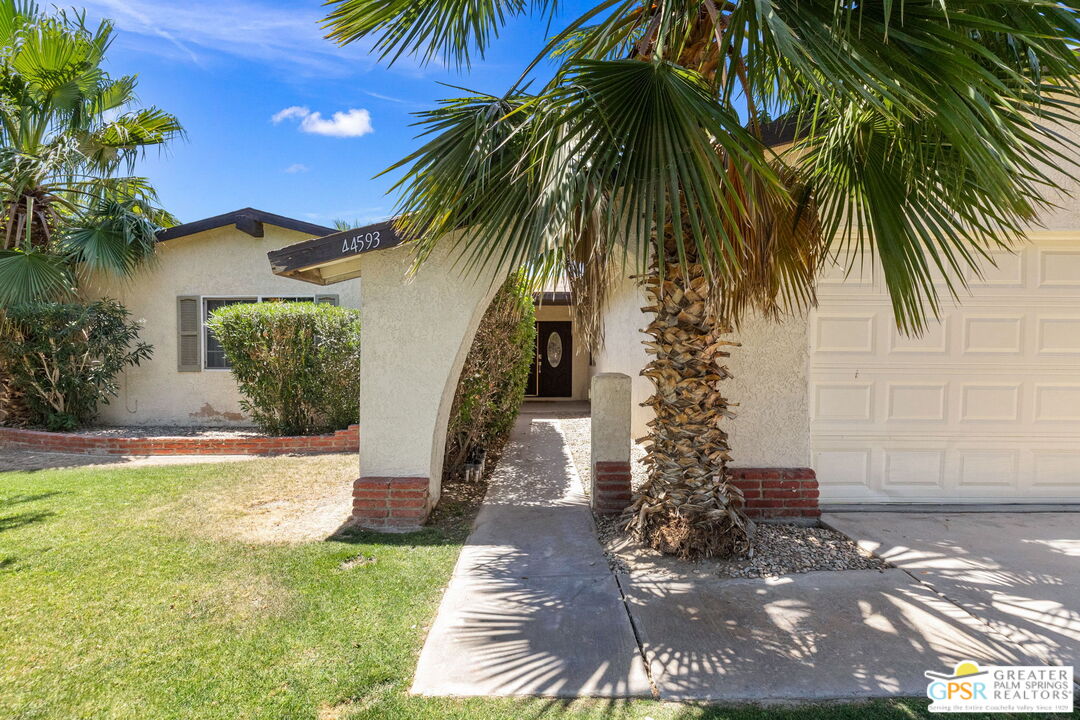 44593 Roundtable St