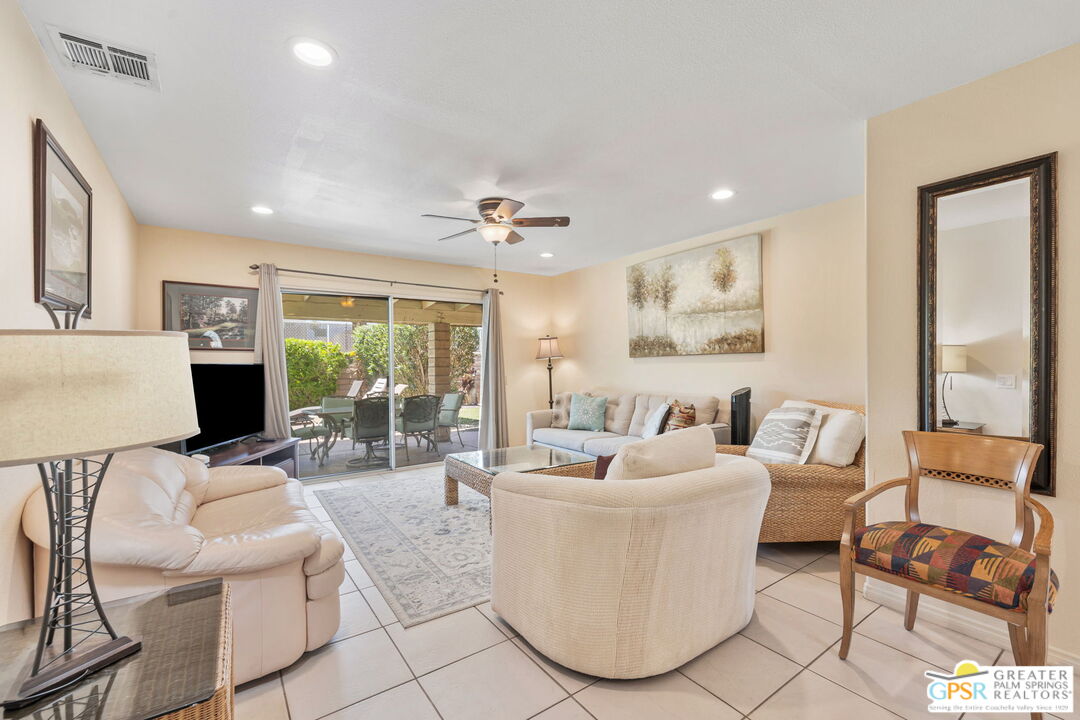 44593 Roundtable St