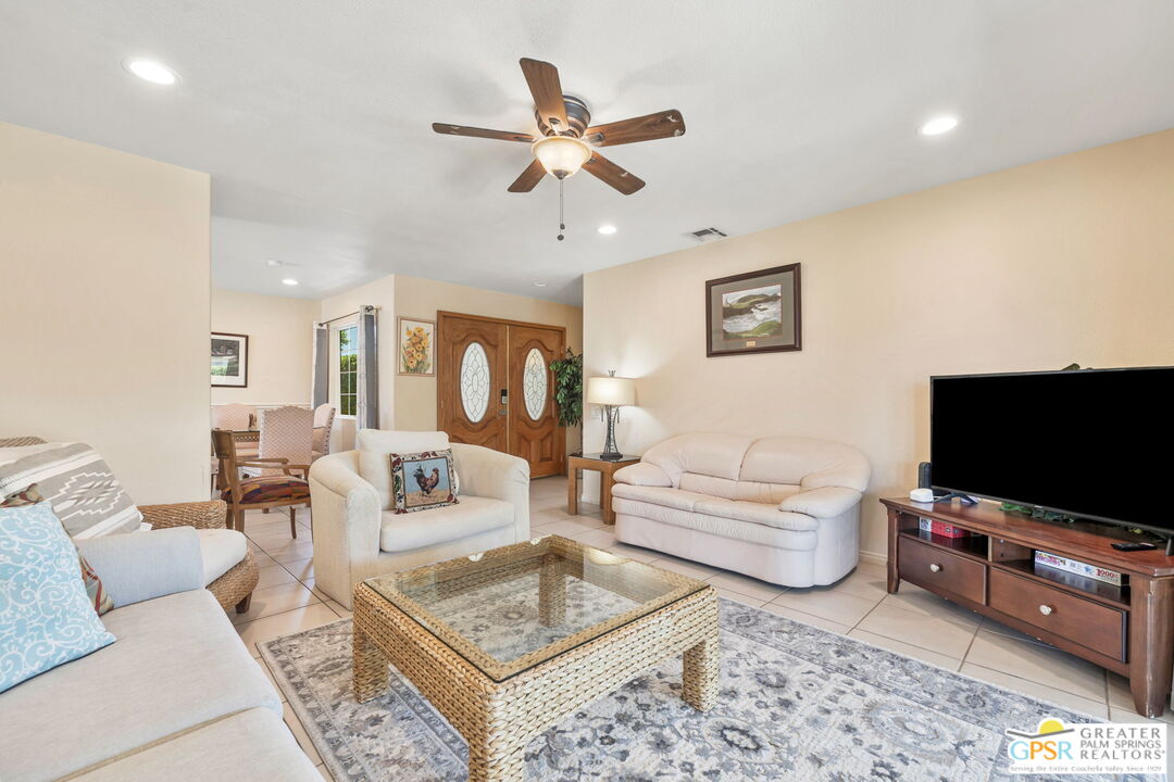 44593 Roundtable St