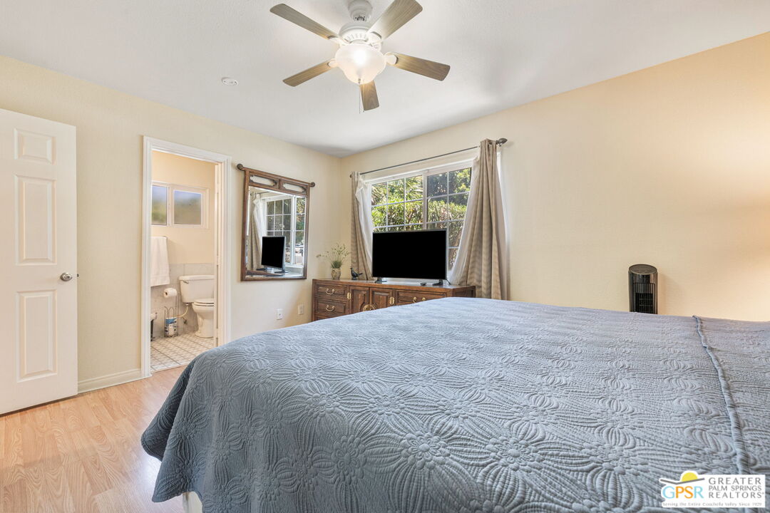 44593 Roundtable St