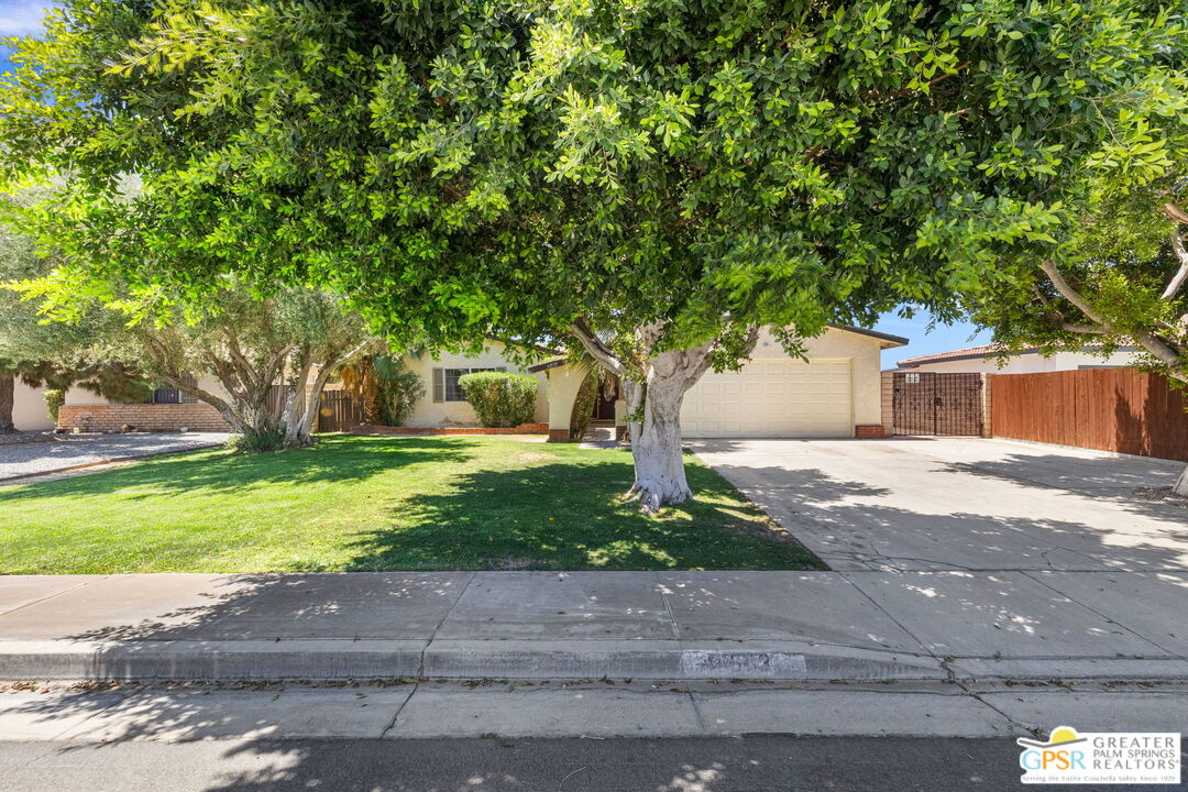 44593 Roundtable St