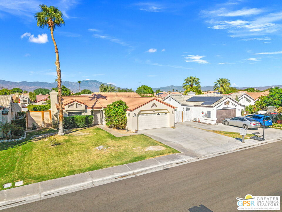 45847 Palm Meadows Dr