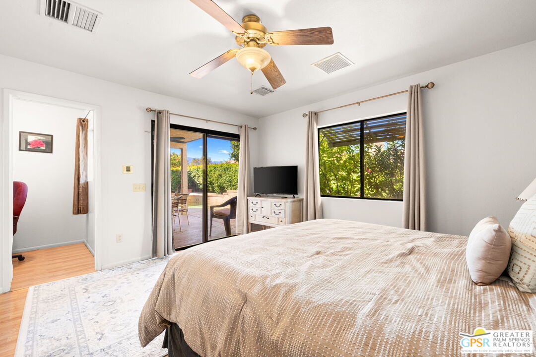 45847 Palm Meadows Dr