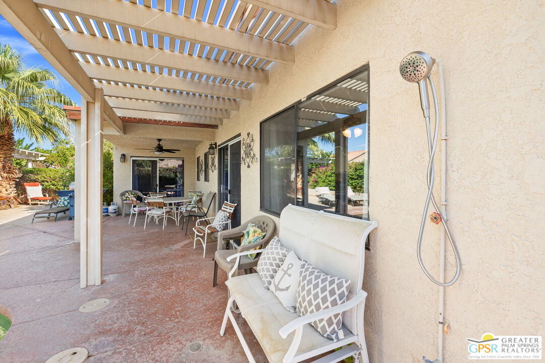 45847 Palm Meadows Dr
