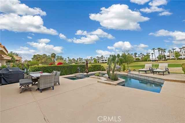 28 Pebble Beach DR