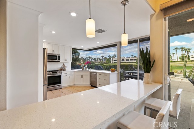 28 Pebble Beach DR