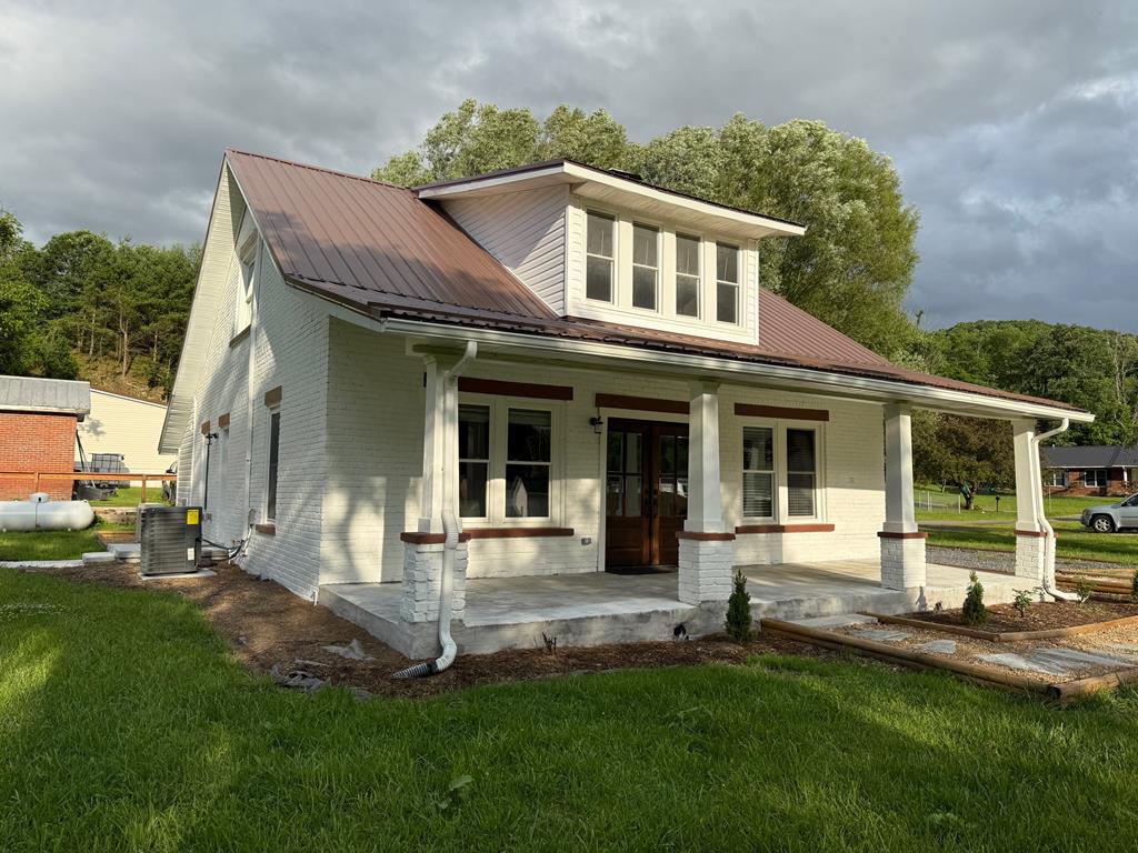 110 Vincent Lane