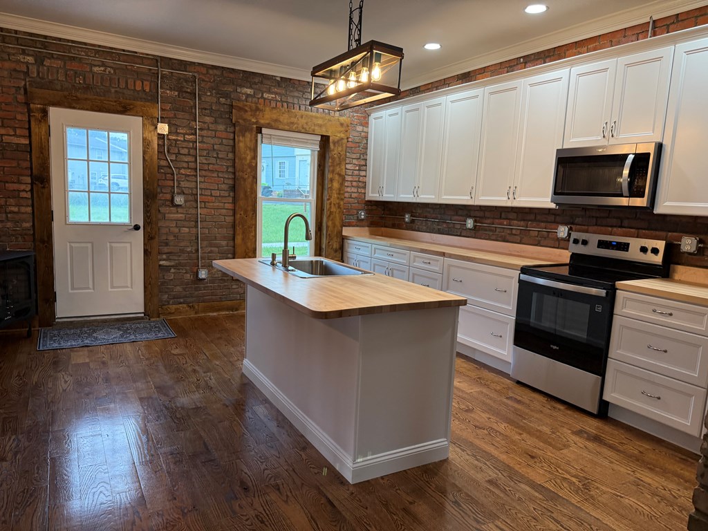 110 Vincent Lane