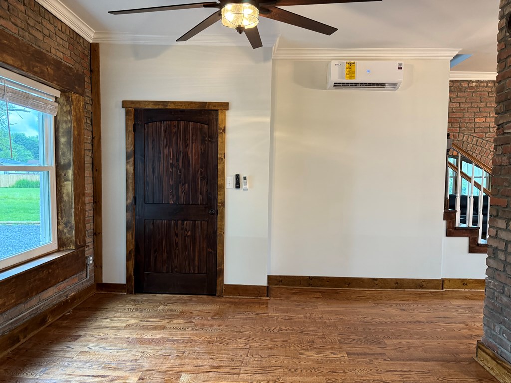 110 Vincent Lane