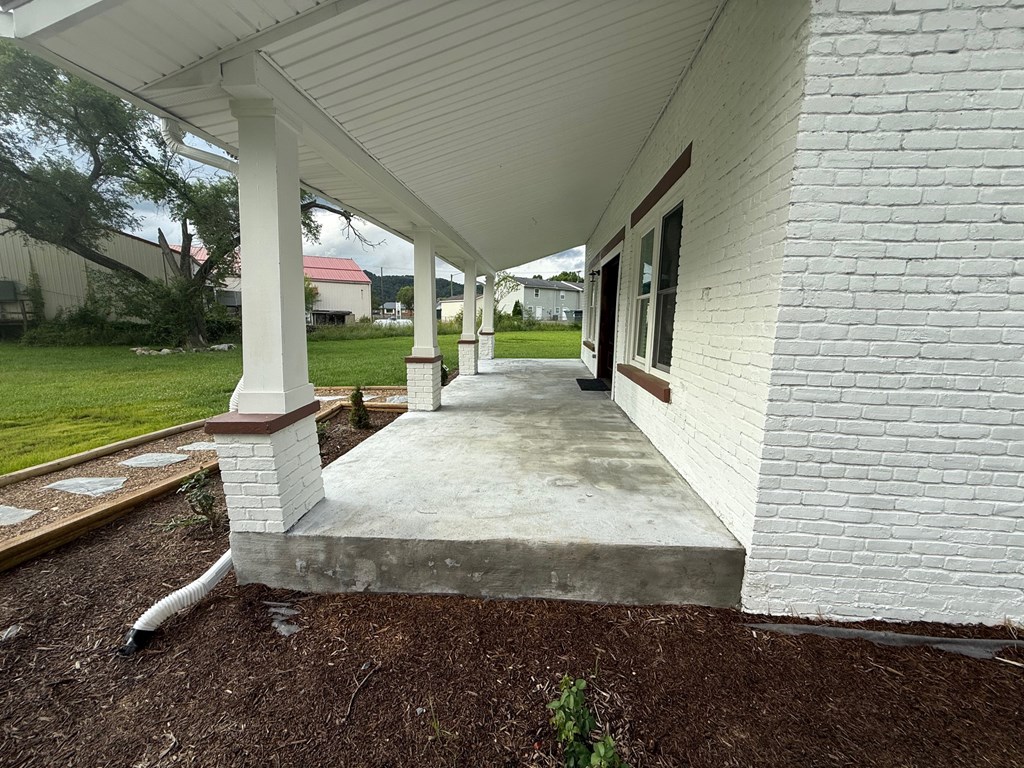 110 Vincent Lane