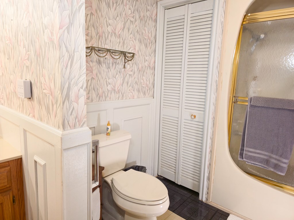 18466 Gov G C Peery Hwy, Pounding Mill