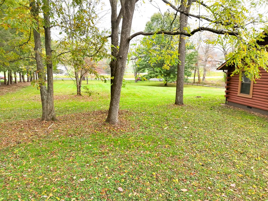 18466 Gov G C Peery Hwy, Pounding Mill