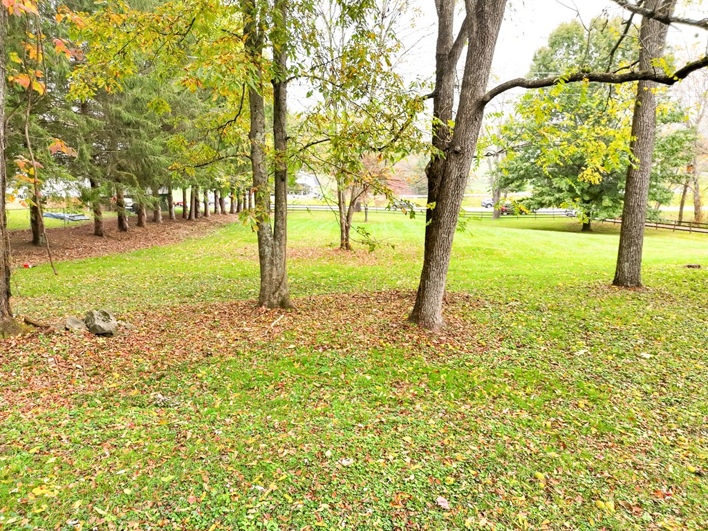 18466 Gov G C Peery Hwy, Pounding Mill