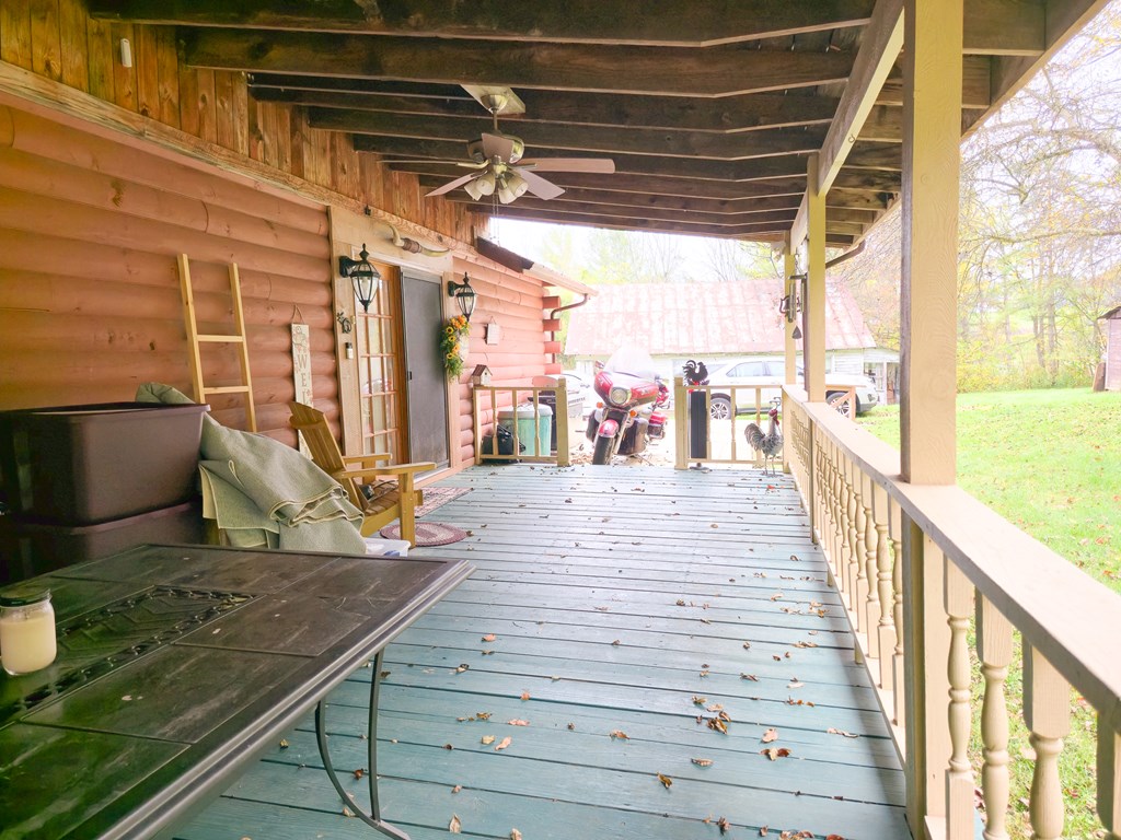 18466 Gov G C Peery Hwy, Pounding Mill