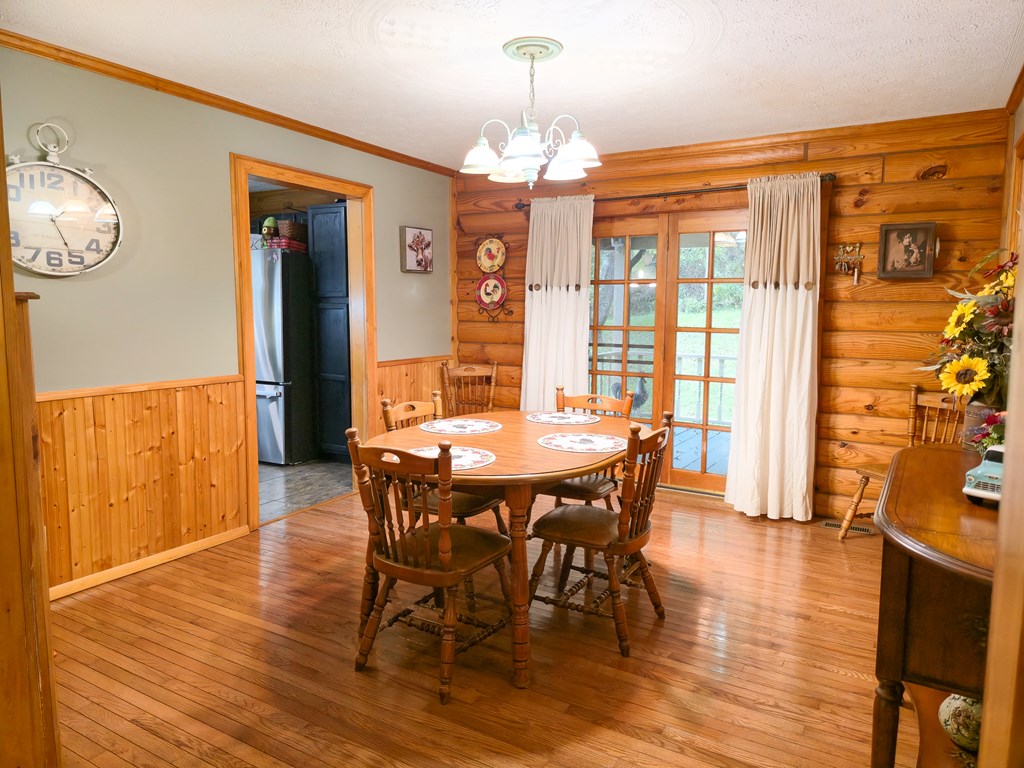 18466 Gov G C Peery Hwy, Pounding Mill