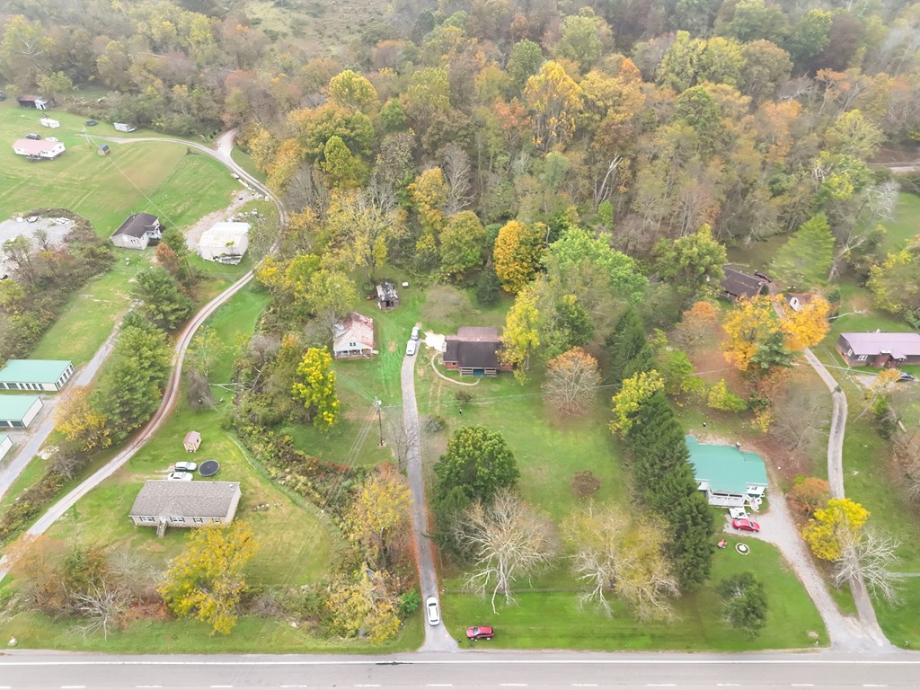 18466 Gov G C Peery Hwy, Pounding Mill