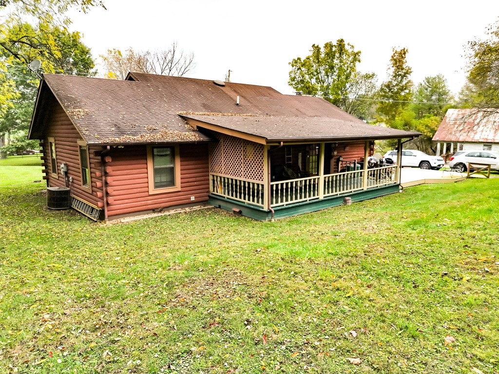 18466 Gov G C Peery Hwy, Pounding Mill