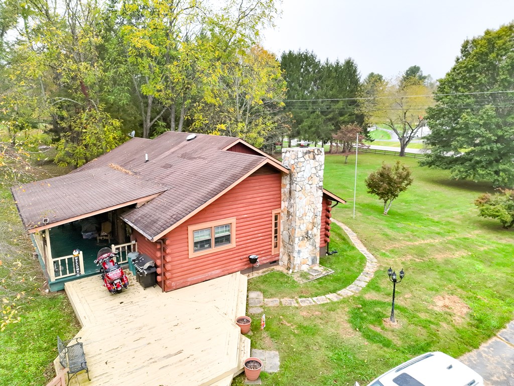 18466 Gov G C Peery Hwy, Pounding Mill