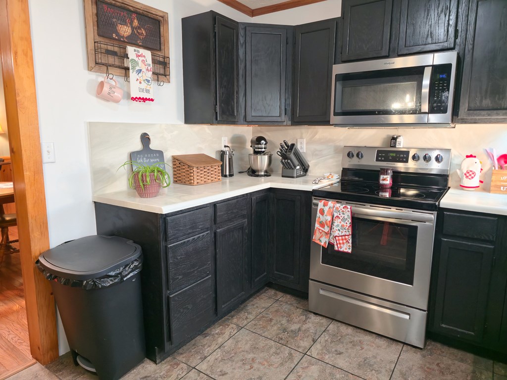 18466 Gov G C Peery Hwy, Pounding Mill