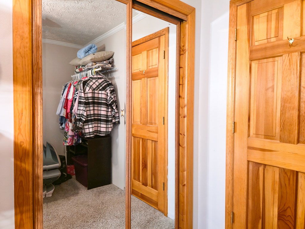 18466 Gov G C Peery Hwy, Pounding Mill