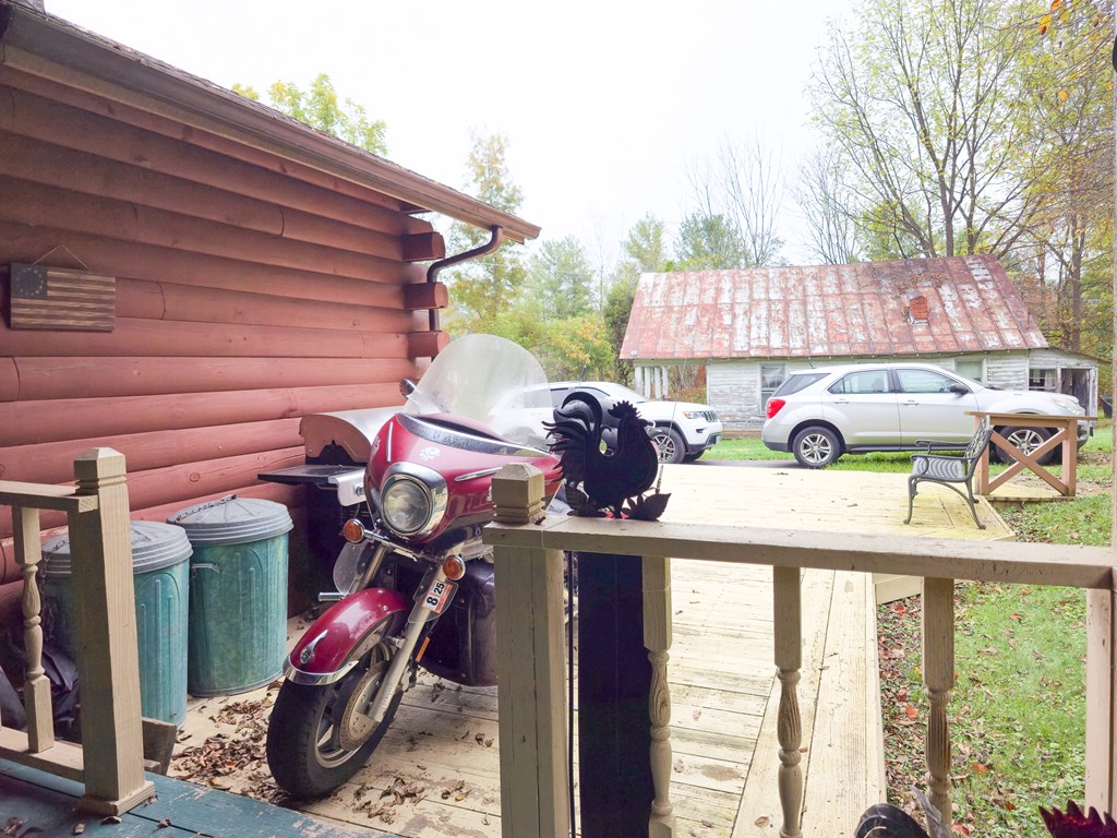 18466 Gov G C Peery Hwy, Pounding Mill