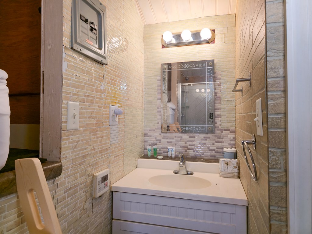 246 Shadow Hill Lane, Bristol