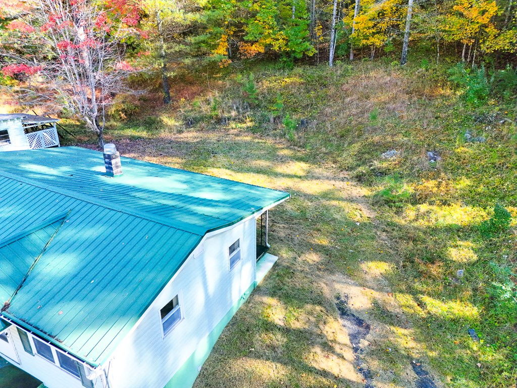 8836 Lovers Gap Road, Vansant