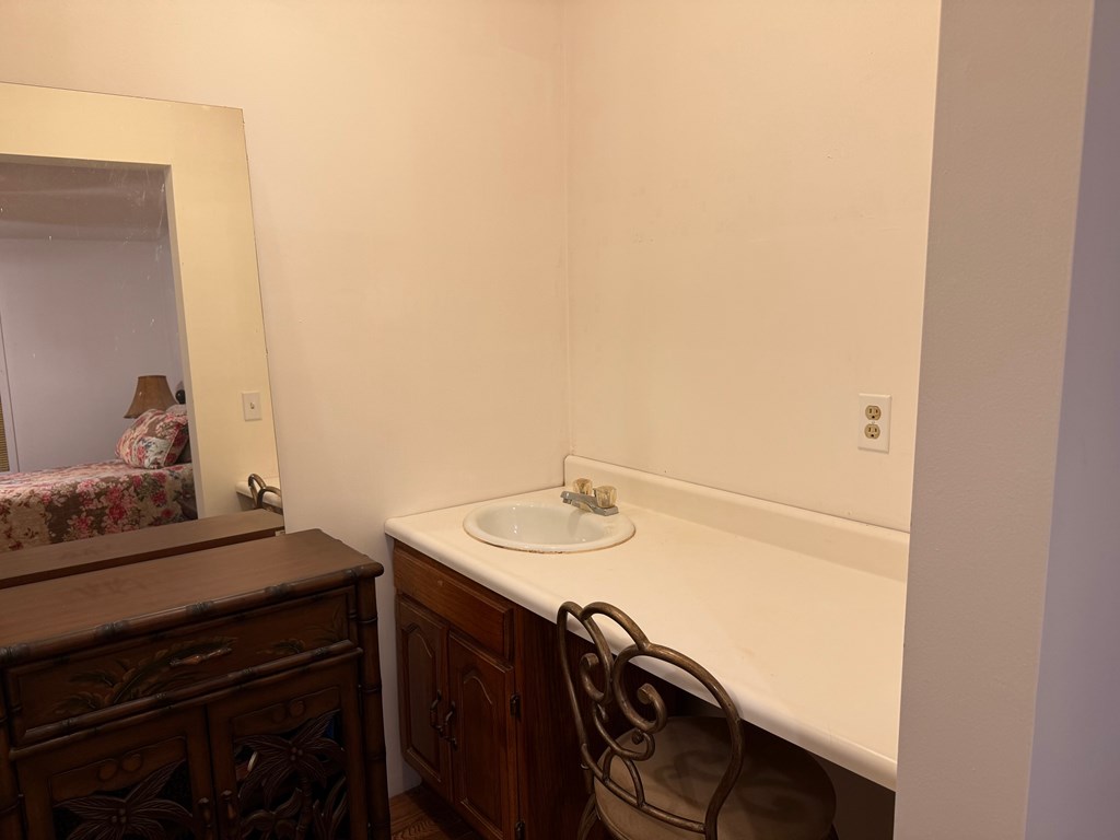 424 King Solomon Colley Cemetery Road