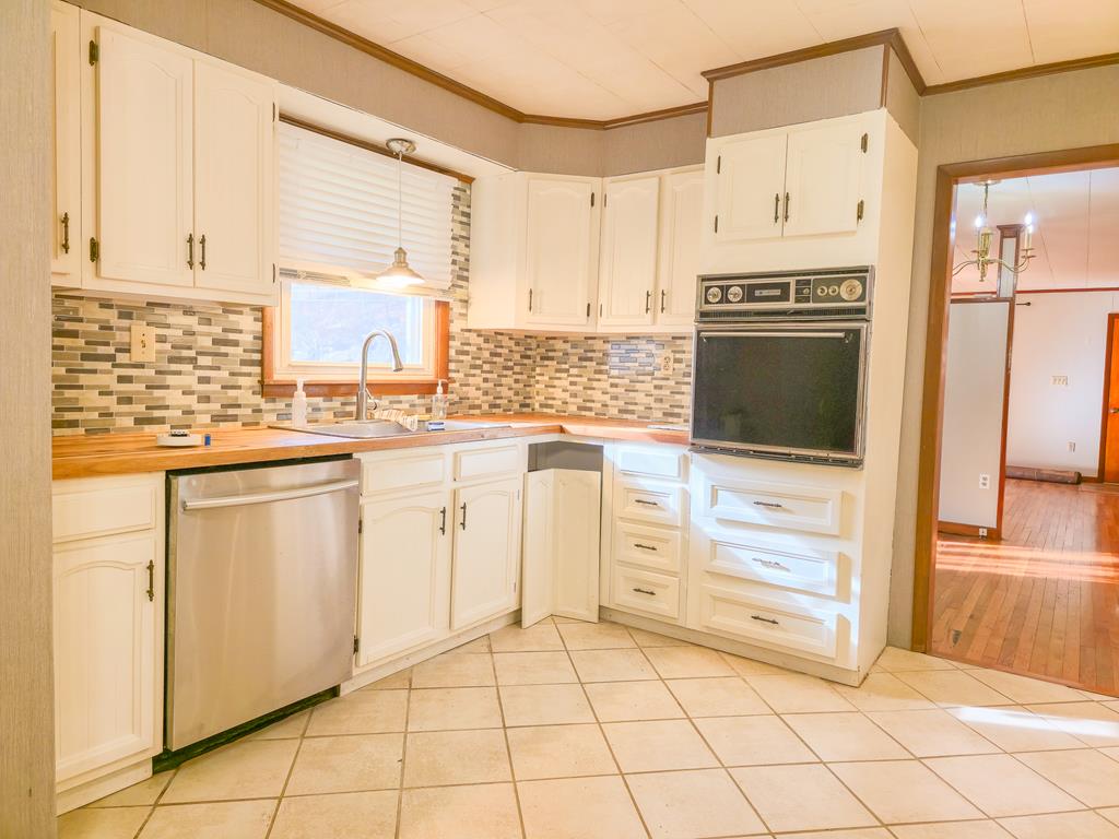 1154 Fairview Street