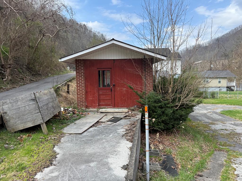 1154 Fairview Street