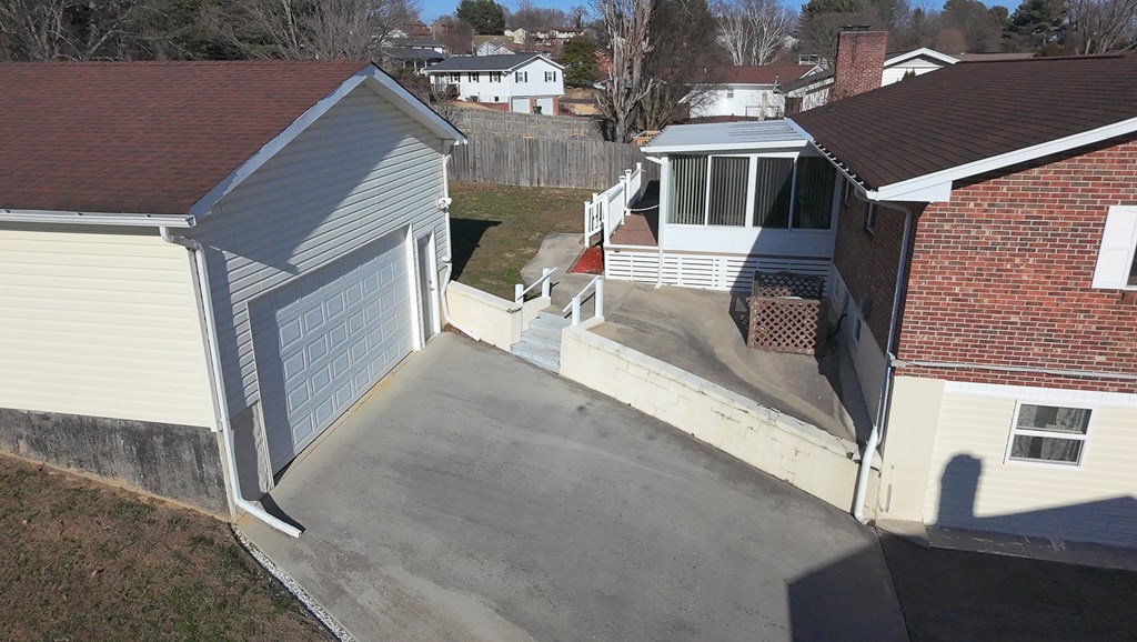 328 Winding Way Road