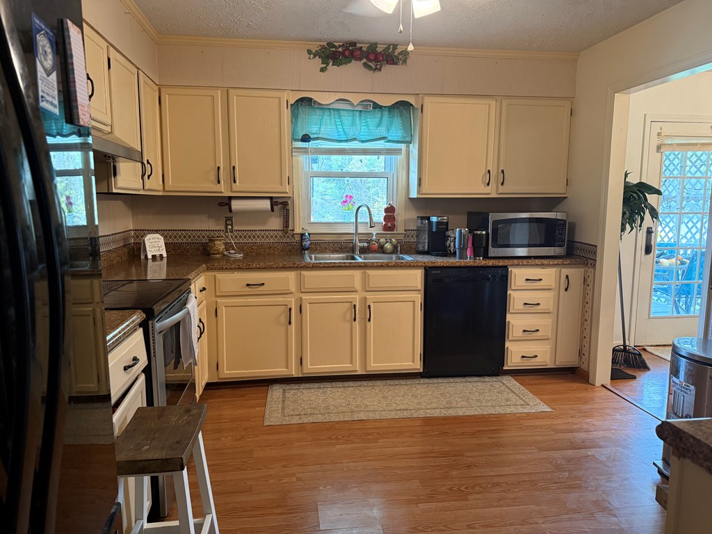 1014 Cavitts Creek Road