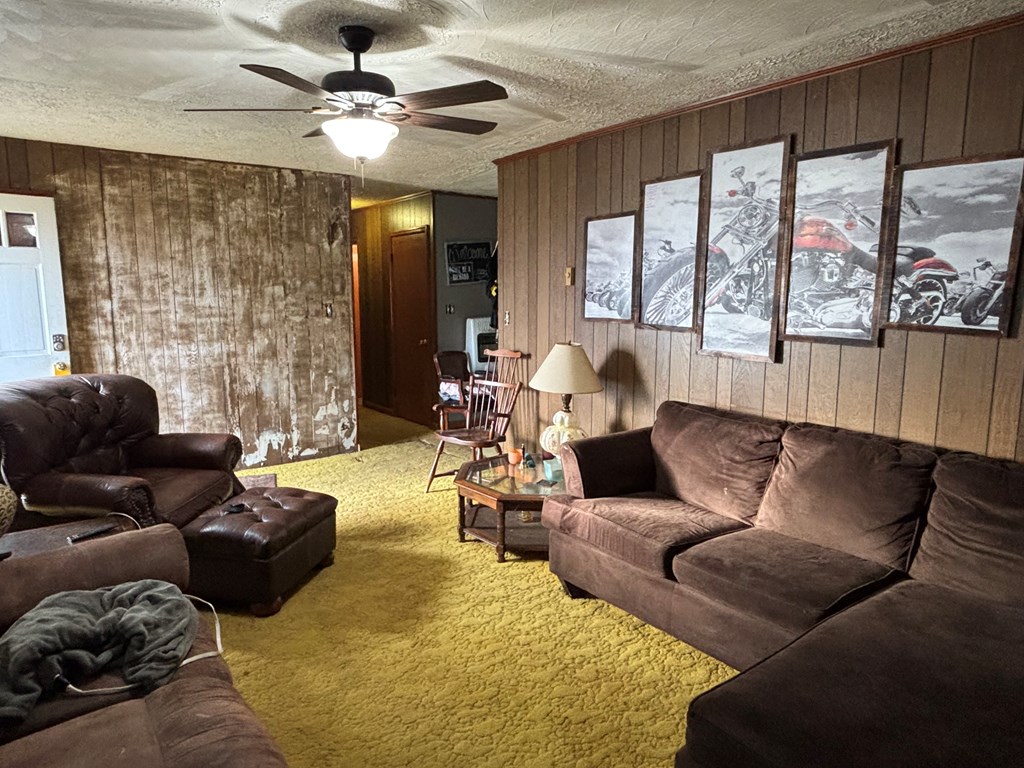 387 Hummingbird Hill