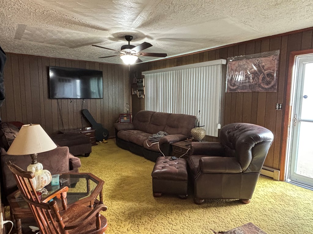 387 Hummingbird Hill