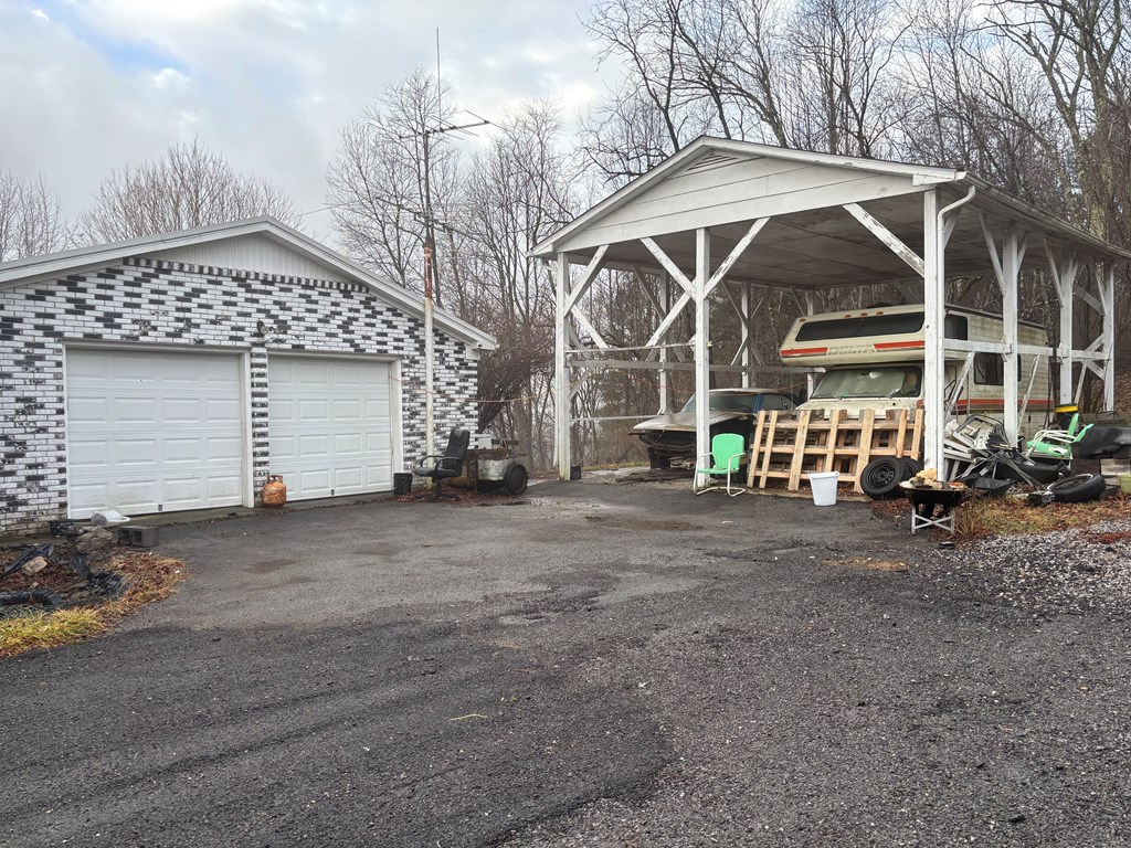 387 Hummingbird Hill