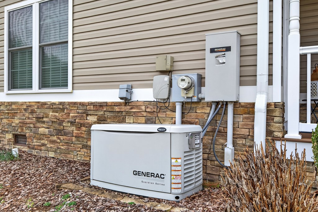 11500 Meadowood Drive