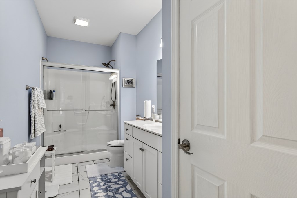 11500 Meadowood Drive