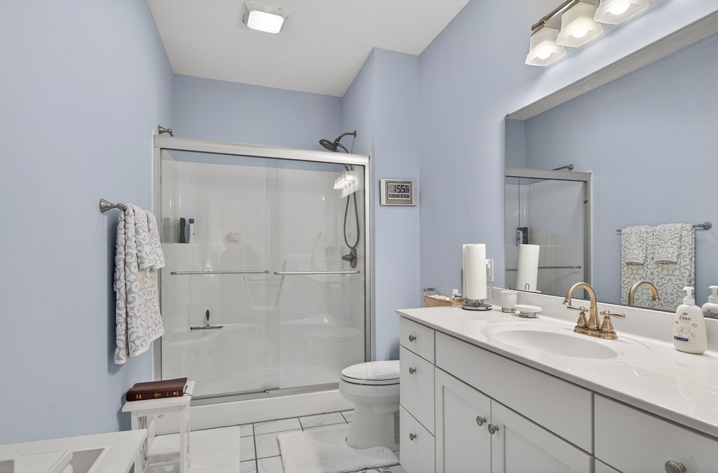 11500 Meadowood Drive