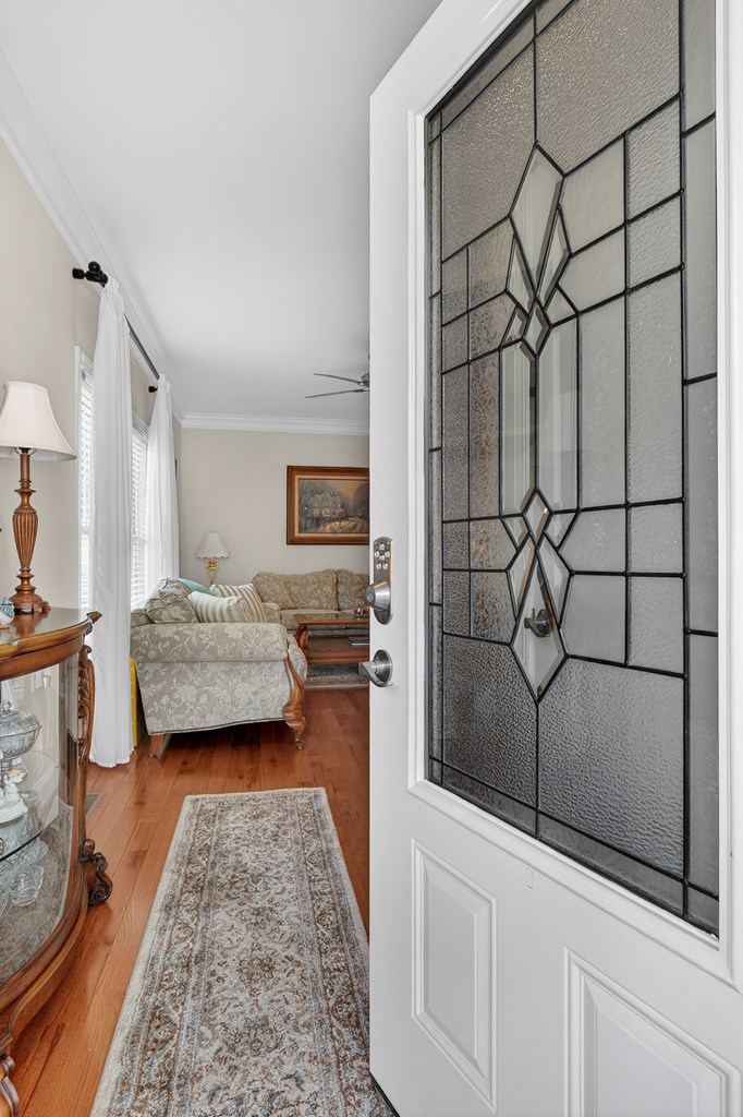 11500 Meadowood Drive