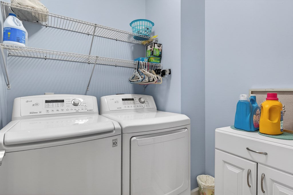 11500 Meadowood Drive