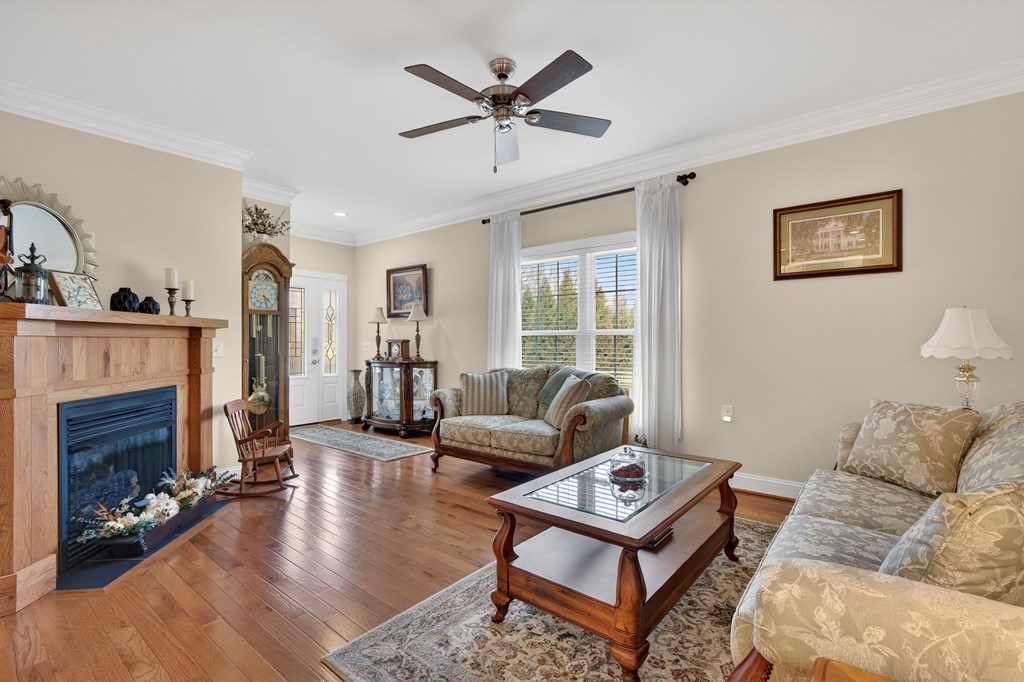 11500 Meadowood Drive