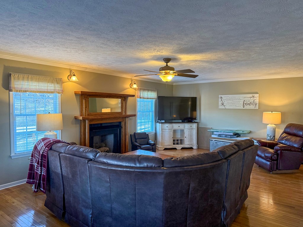 15324 Sun Valley Drive