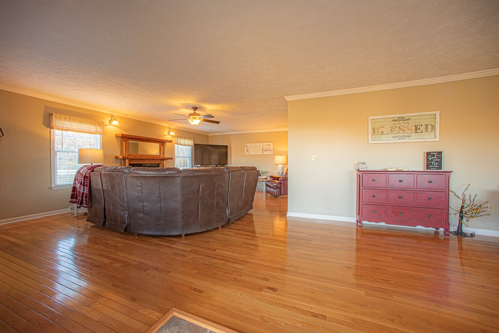 15324 Sun Valley Drive