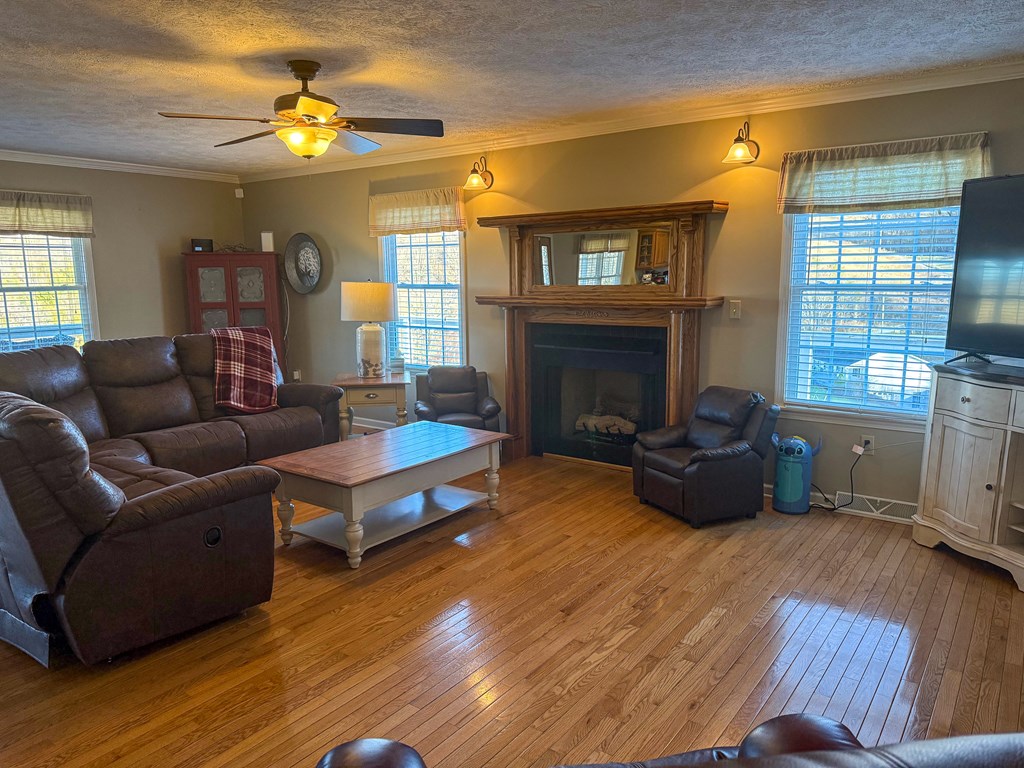 15324 Sun Valley Drive